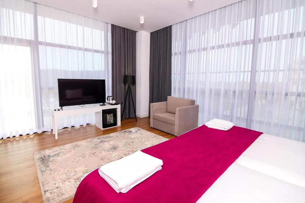 ****  N Hotel By Noshi Rinas Albania